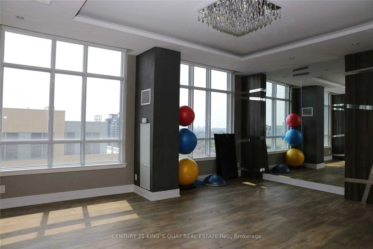 9205, Yonge, Langstaff, Richmond Hill