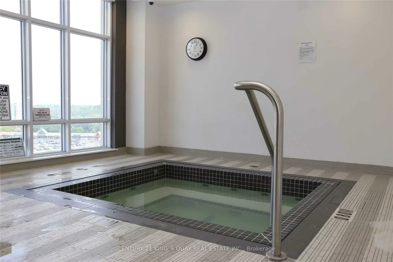 9205, Yonge, Langstaff, Richmond Hill