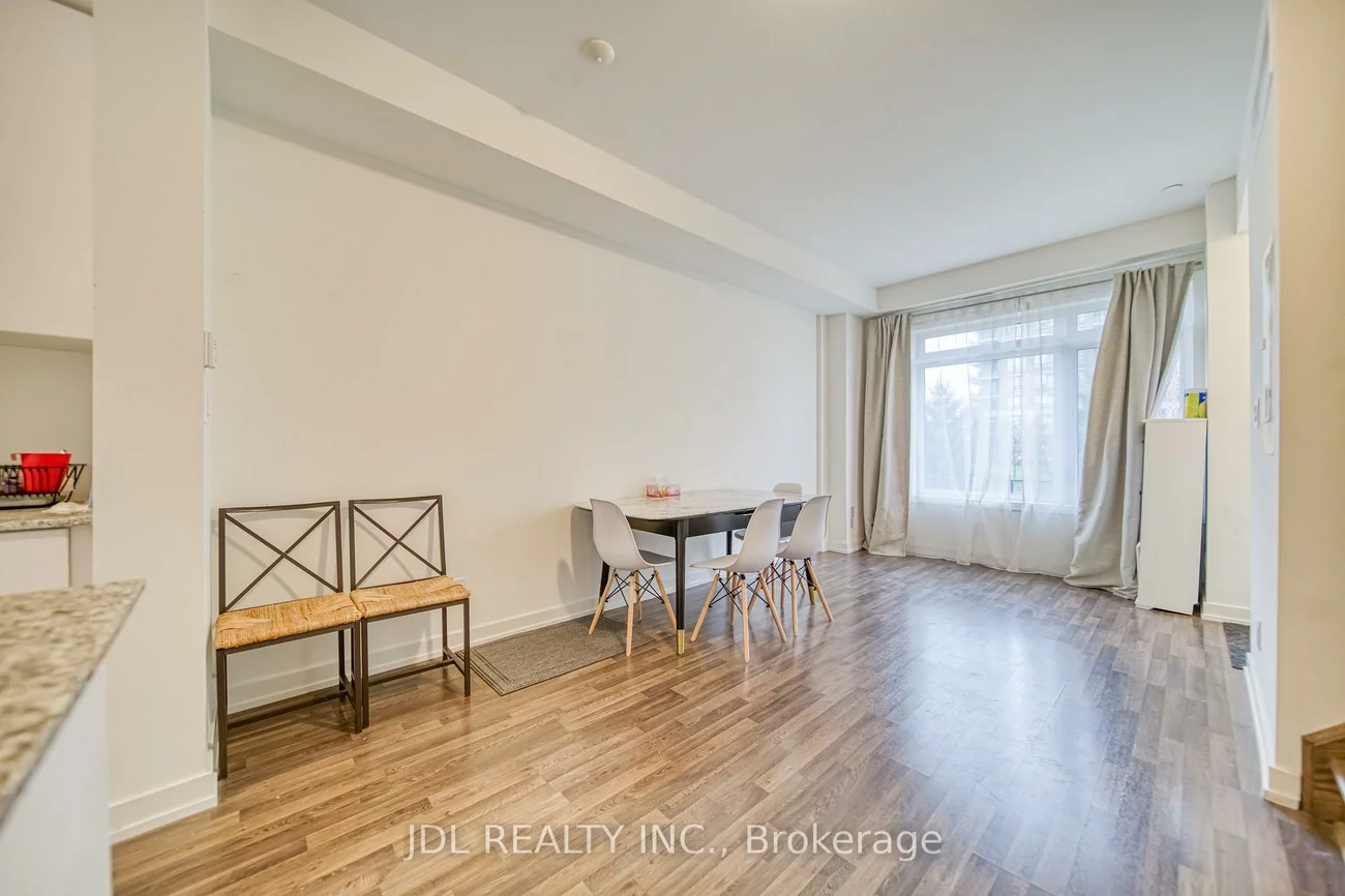 370D, Red Maple, Langstaff, Richmond Hill