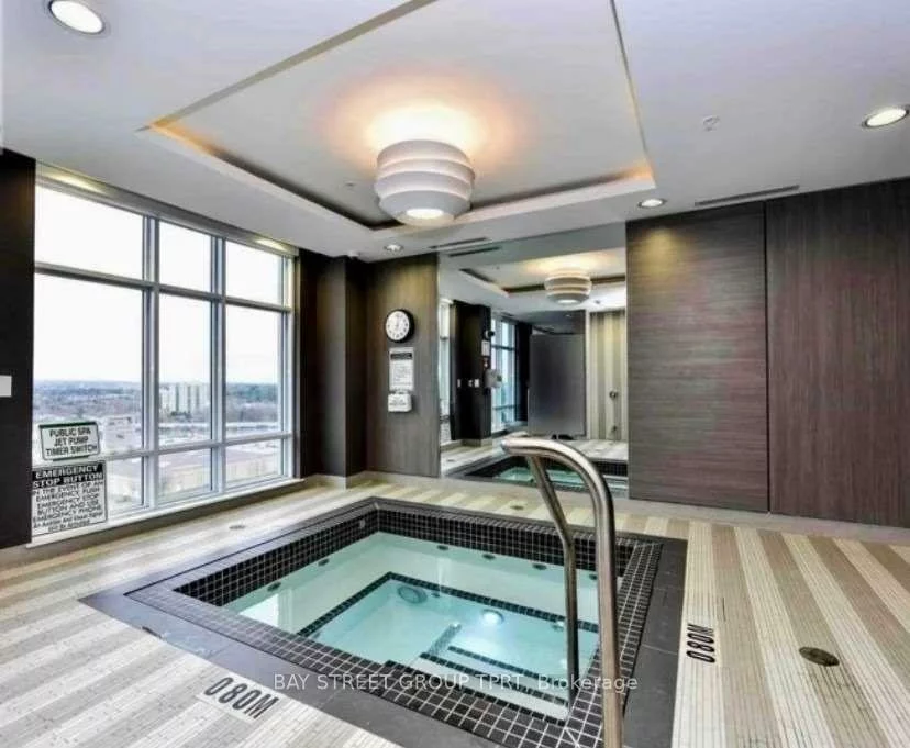 9205, Yonge, Langstaff, Richmond Hill