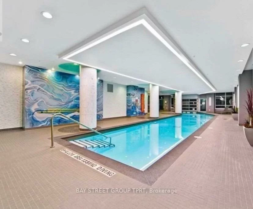 9205, Yonge, Langstaff, Richmond Hill