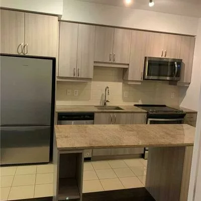 9205, Yonge, Langstaff, Richmond Hill