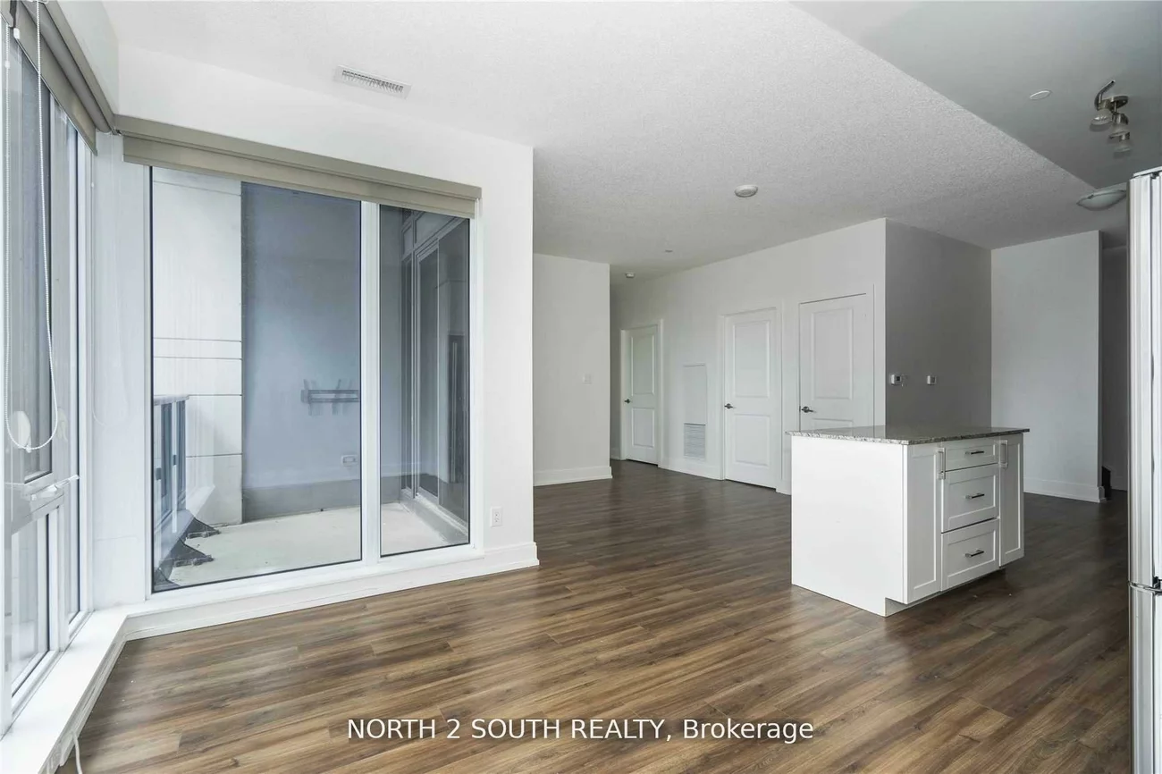 9608, Yonge, North Richvale, Richmond Hill