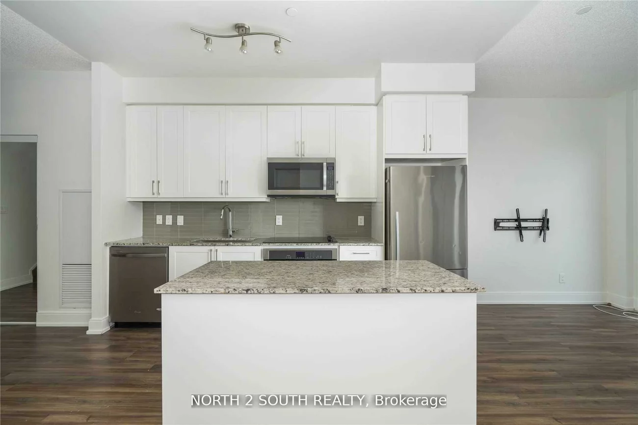 9608, Yonge, North Richvale, Richmond Hill