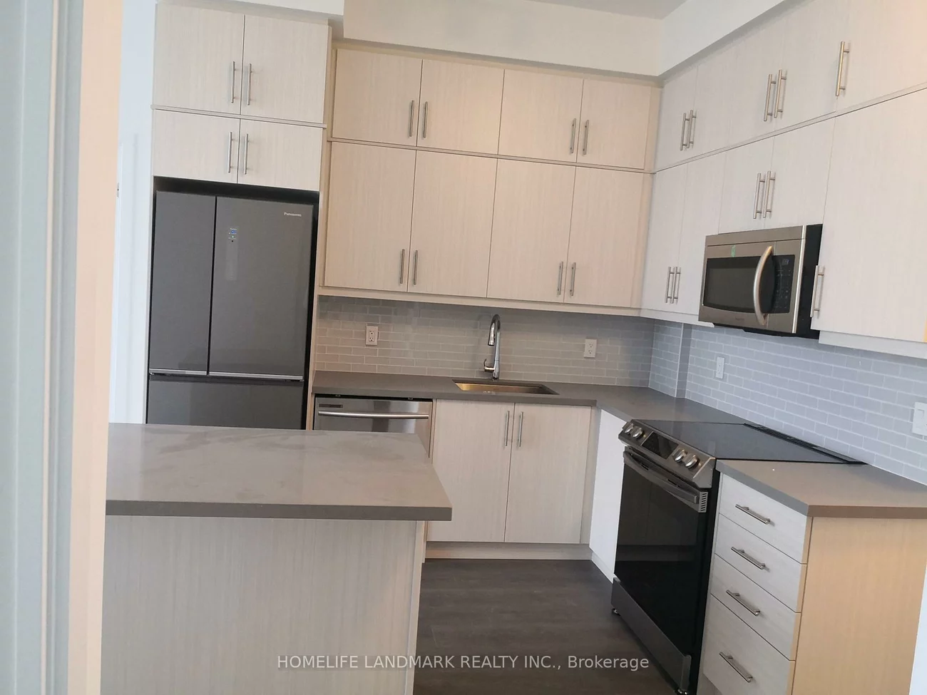 75, Oneida, Langstaff, Richmond Hill