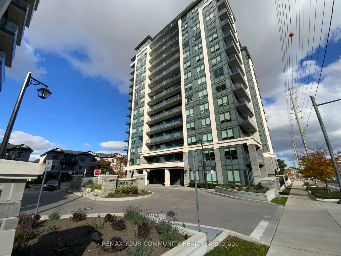 398, Highway 7 E, Doncrest, Richmond Hill