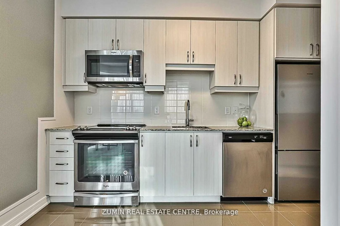 9191, Yonge, Langstaff, Richmond Hill