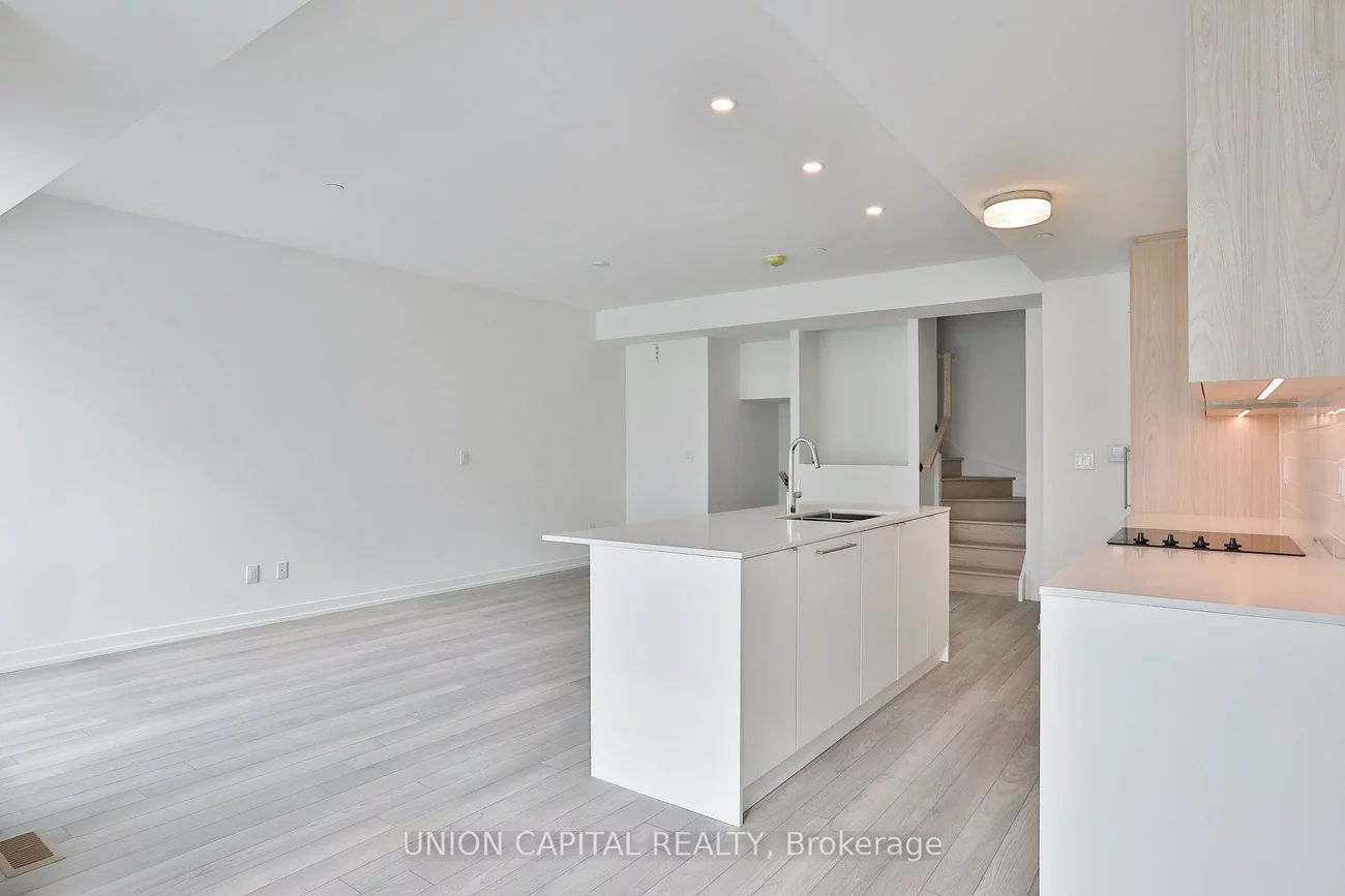 2, Red Squirrel, Rural Richmond Hill, Richmond Hill