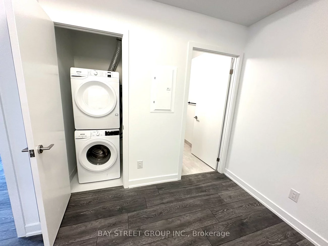 8888, Yonge, South Richvale, Richmond Hill