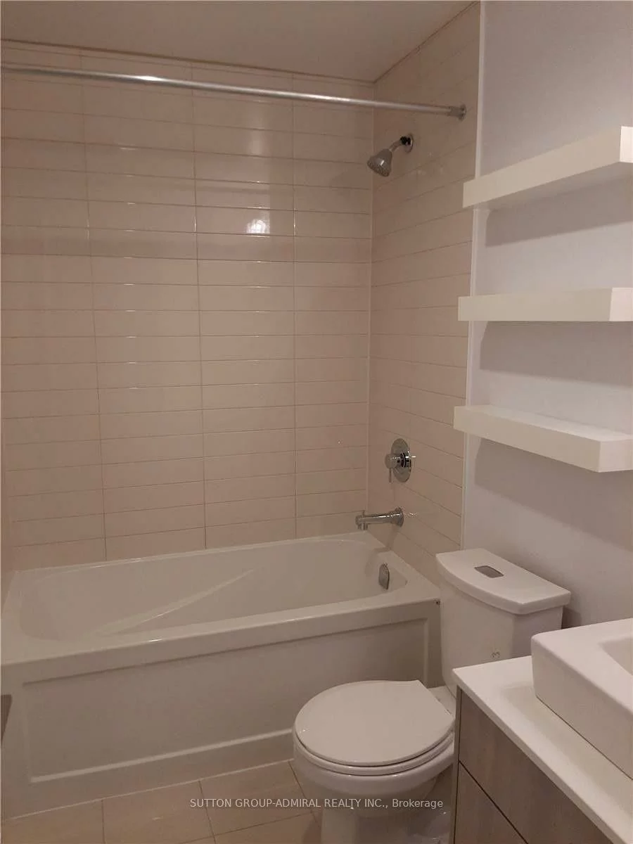 9205, Yonge, Langstaff, Richmond Hill