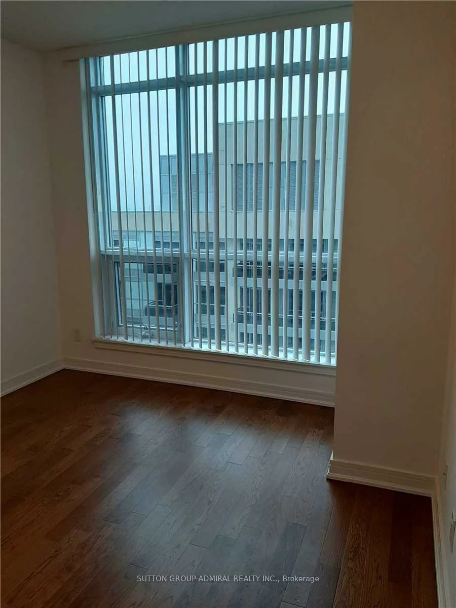 9205, Yonge, Langstaff, Richmond Hill