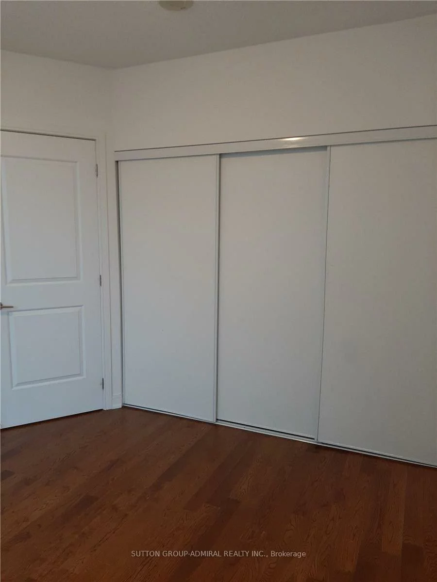 9205, Yonge, Langstaff, Richmond Hill