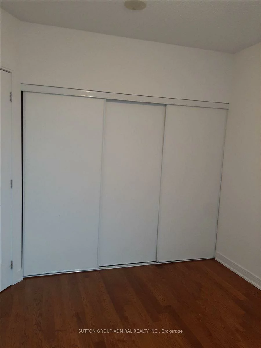 9205, Yonge, Langstaff, Richmond Hill