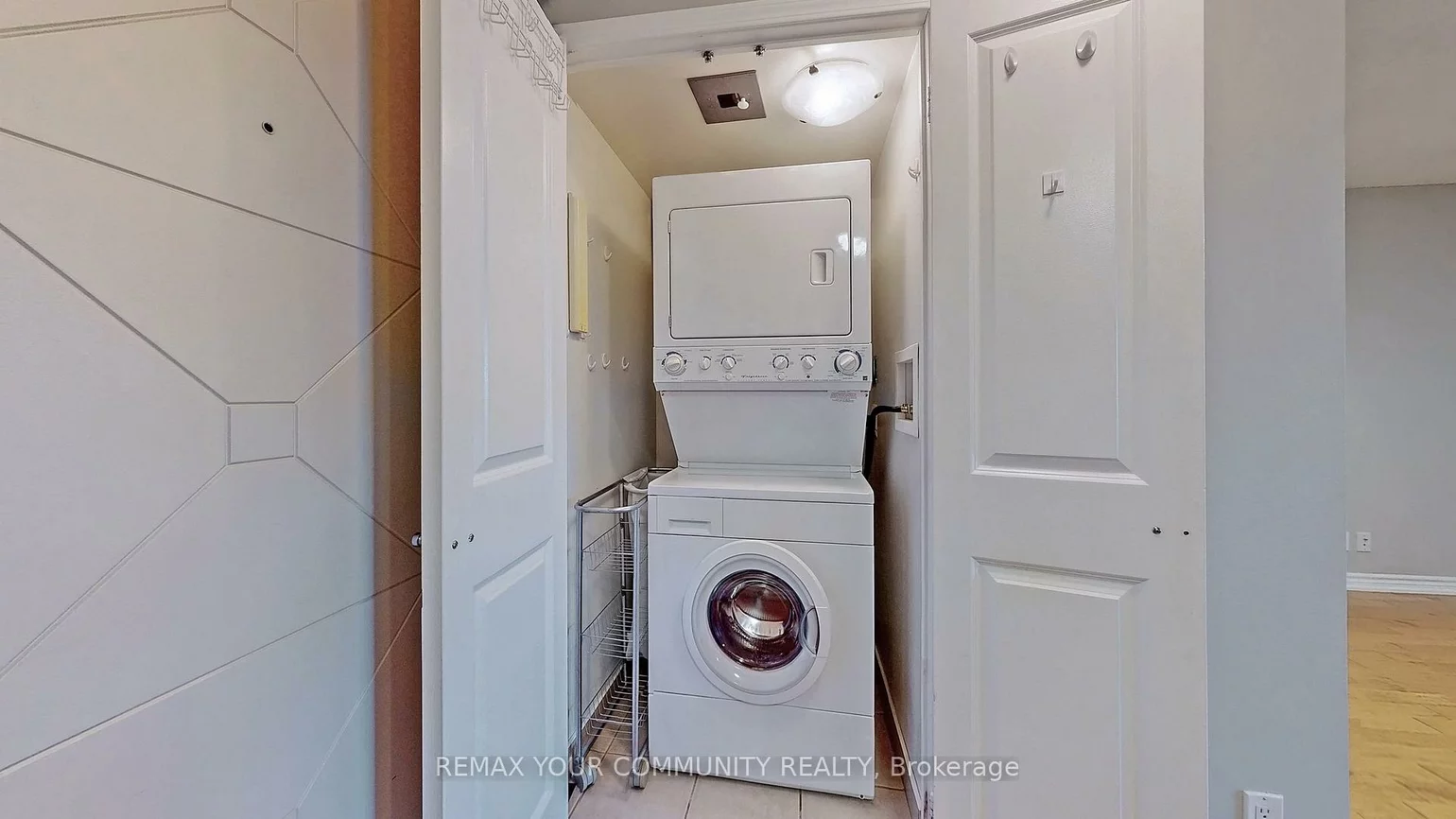 18, Harding, Harding, Richmond Hill