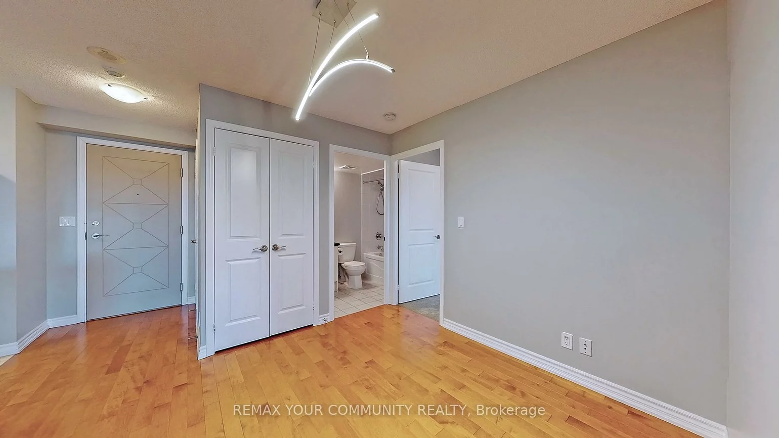 18, Harding, Harding, Richmond Hill