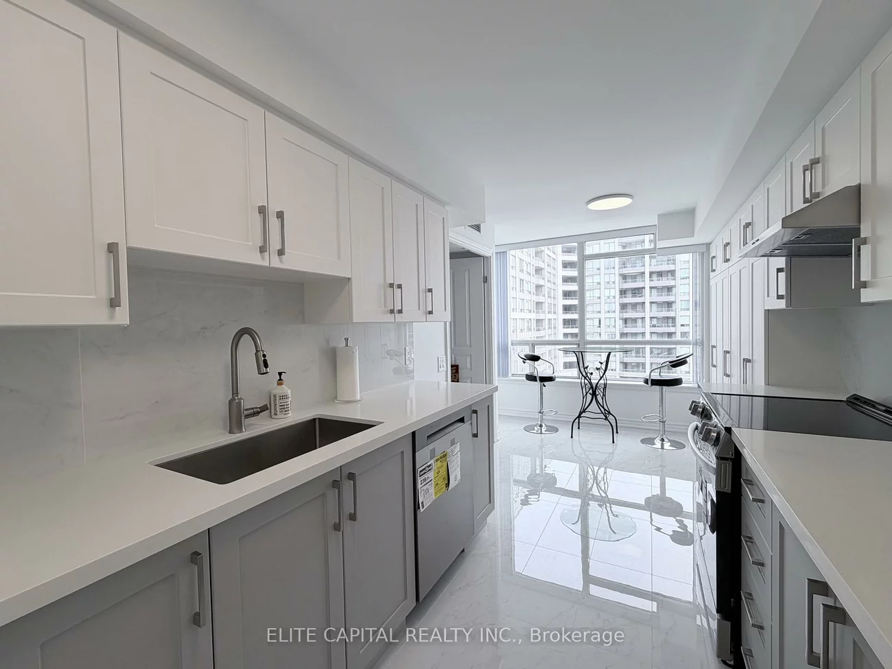 9015, Leslie, Beaver Creek Business Park, Richmond Hill