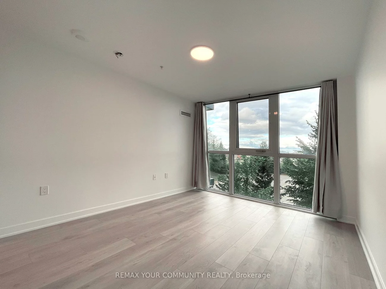 75, Oneida, Langstaff, Richmond Hill