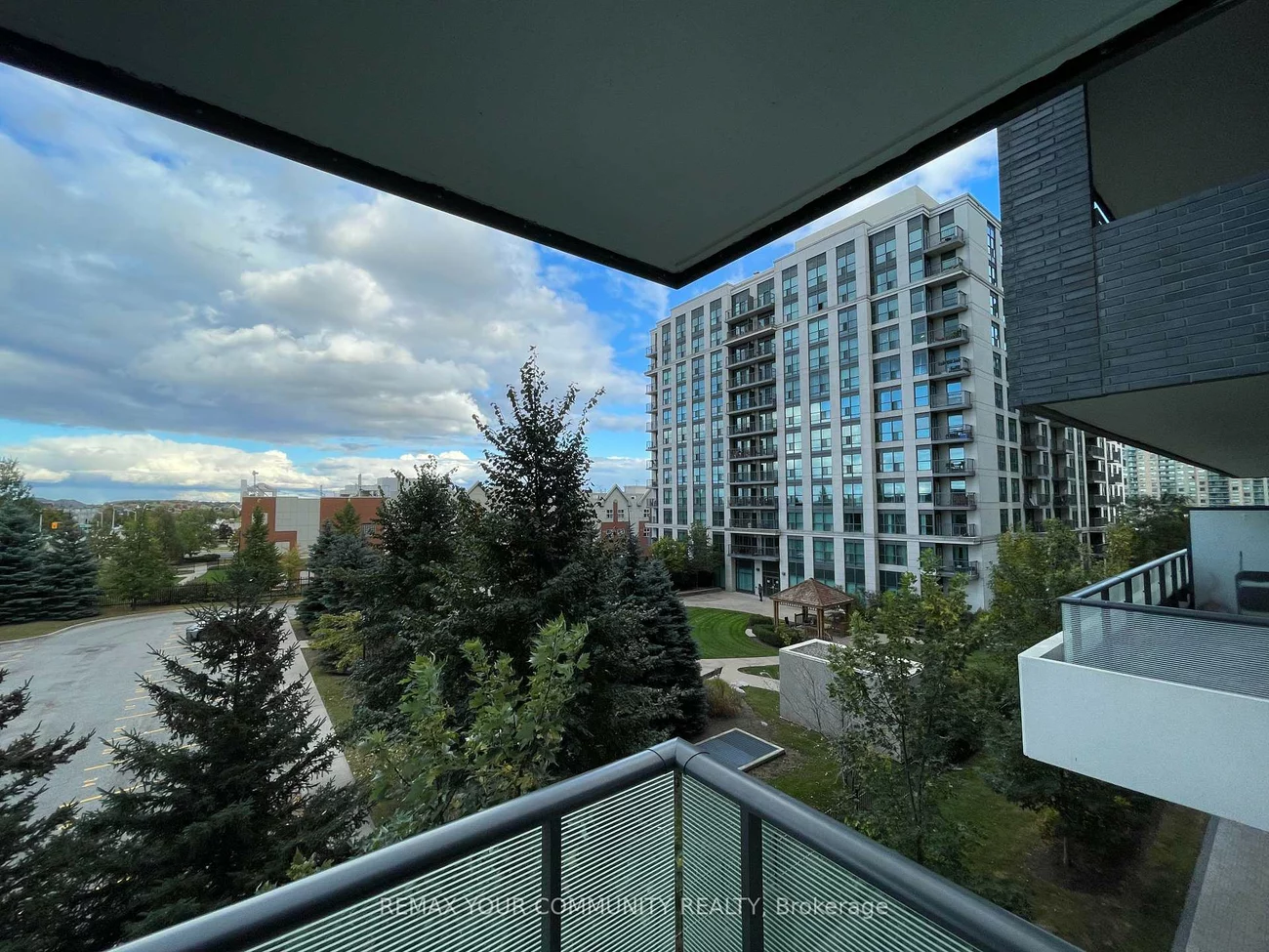 75, Oneida, Langstaff, Richmond Hill