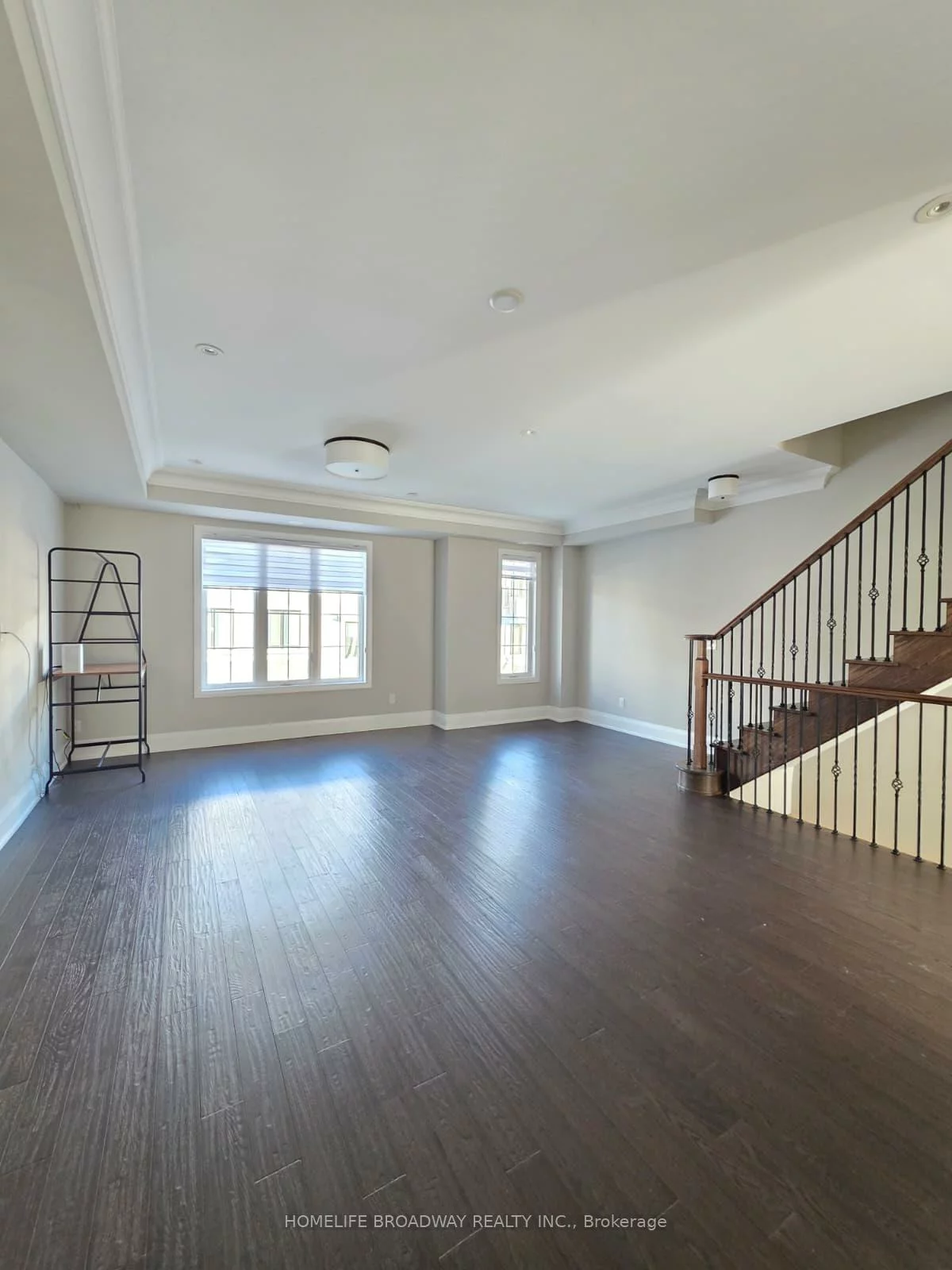 390, Highway 7, Doncrest, Richmond Hill