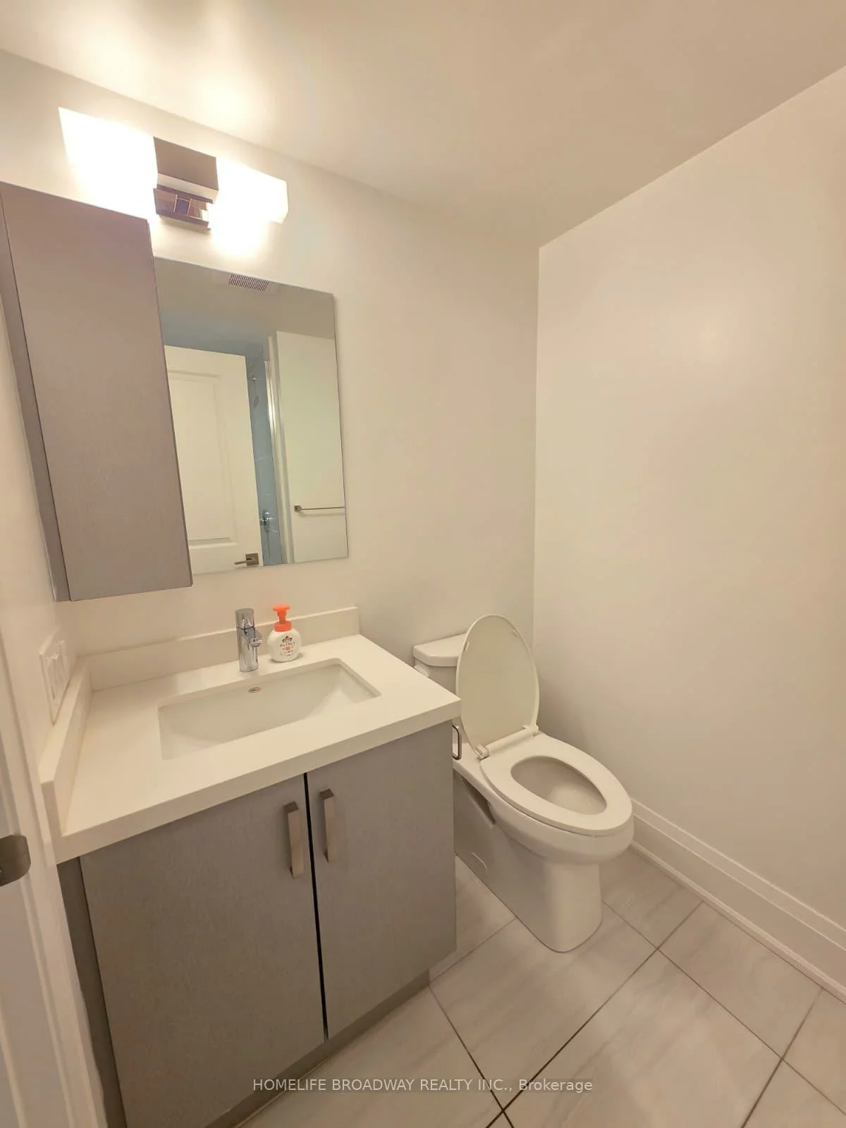 390, Highway 7, Doncrest, Richmond Hill