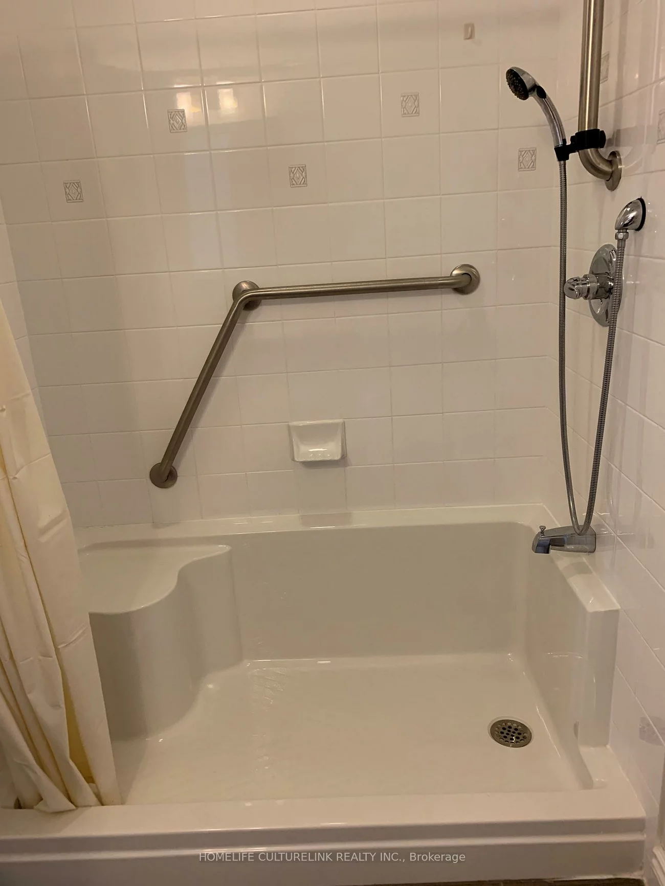 11211, Yonge, Devonsleigh, Richmond Hill