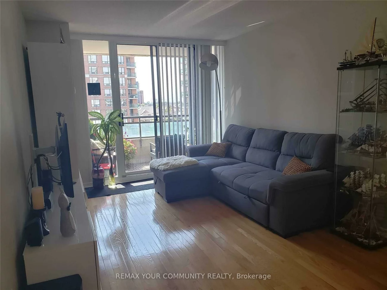 350, Red Maple, Langstaff, Richmond Hill