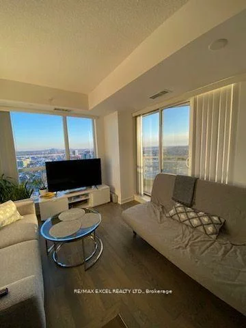 9201, Yonge, Langstaff, Richmond Hill