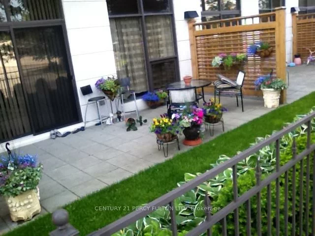 18, Harding, Harding, Richmond Hill