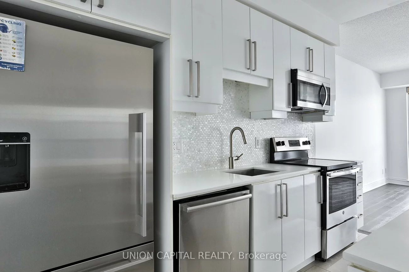 9191, Yonge, Langstaff, Richmond Hill