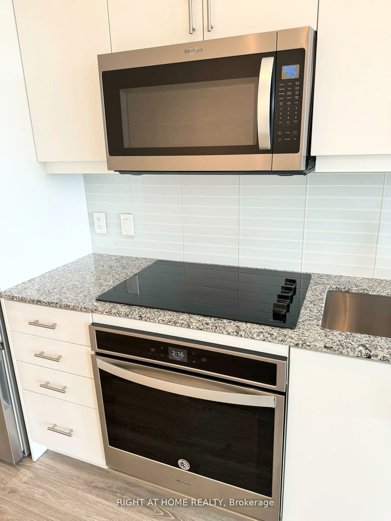 9618, Yonge, North Richvale, Richmond Hill