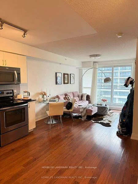 376, Highway 7, Doncrest, Richmond Hill