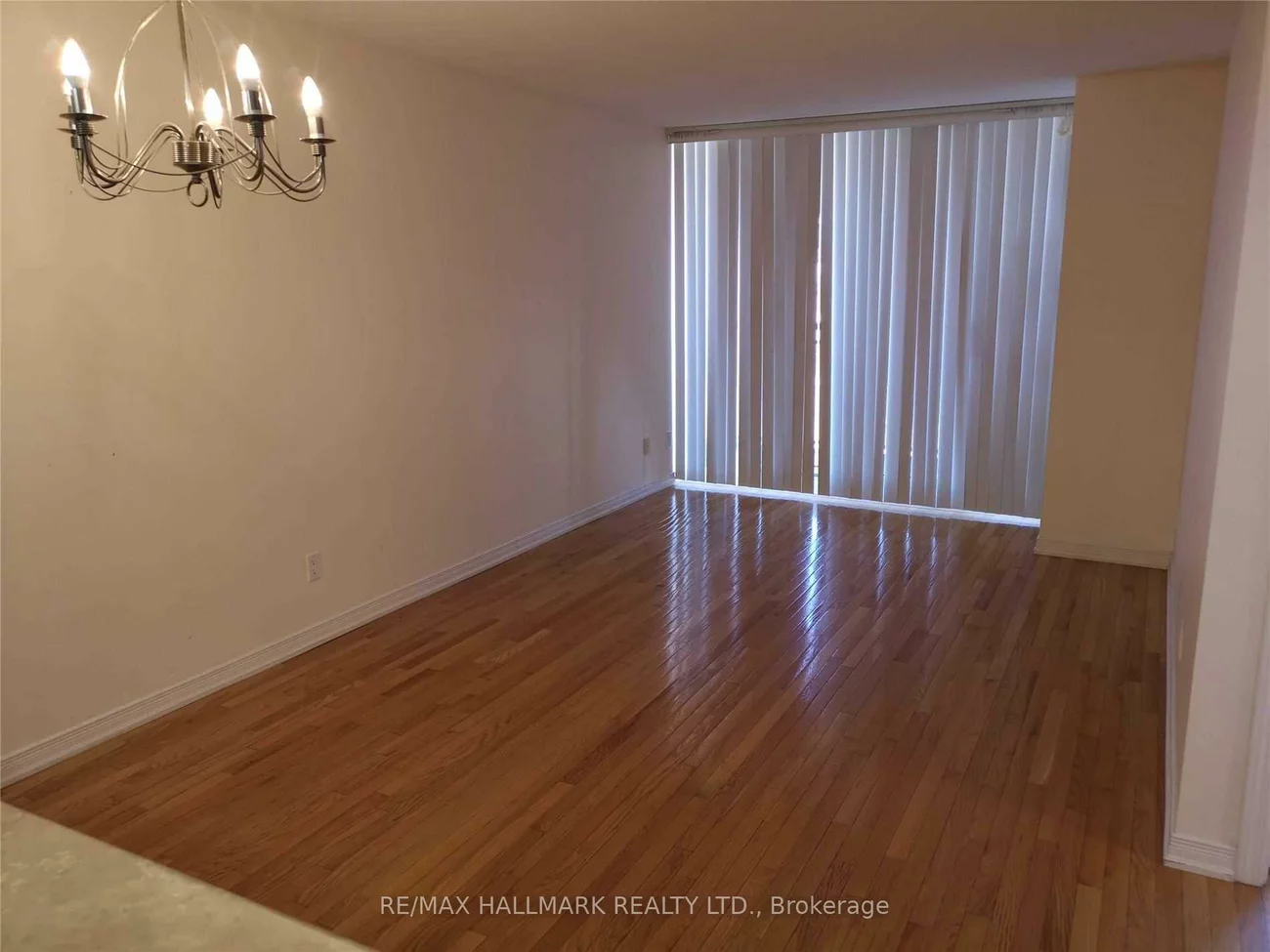 310, Red Maple, Langstaff, Richmond Hill