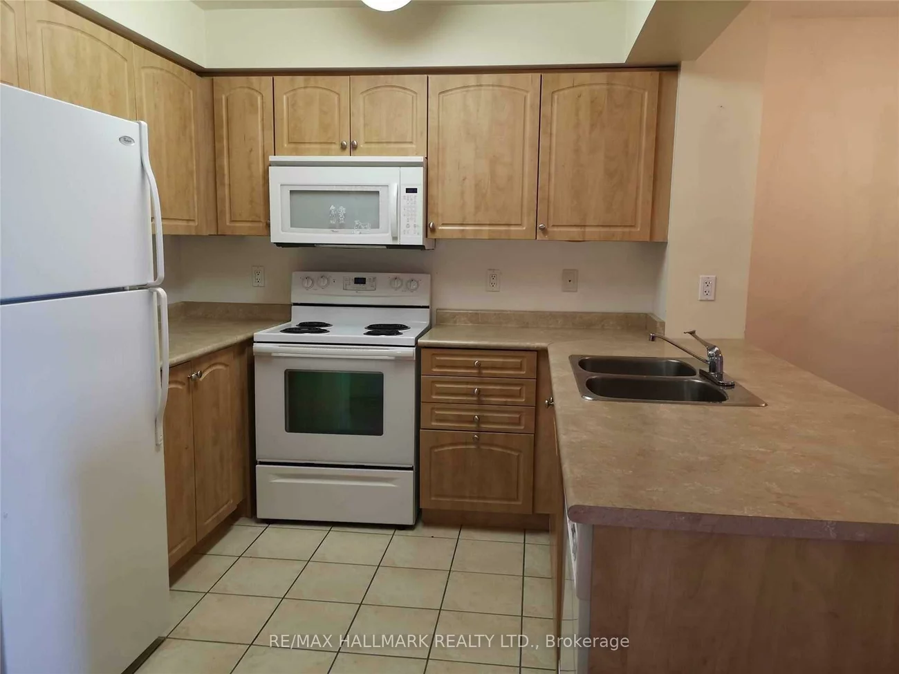 310, Red Maple, Langstaff, Richmond Hill