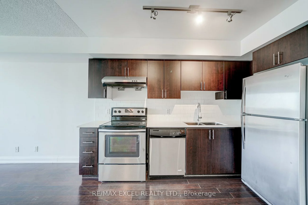 370, Highway 7, Doncrest, Richmond Hill