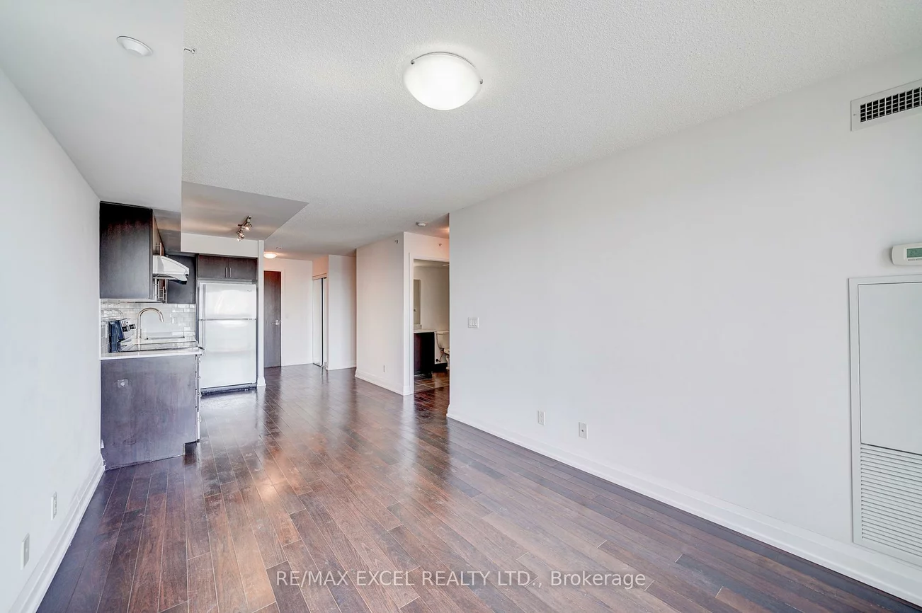 370, Highway 7, Doncrest, Richmond Hill