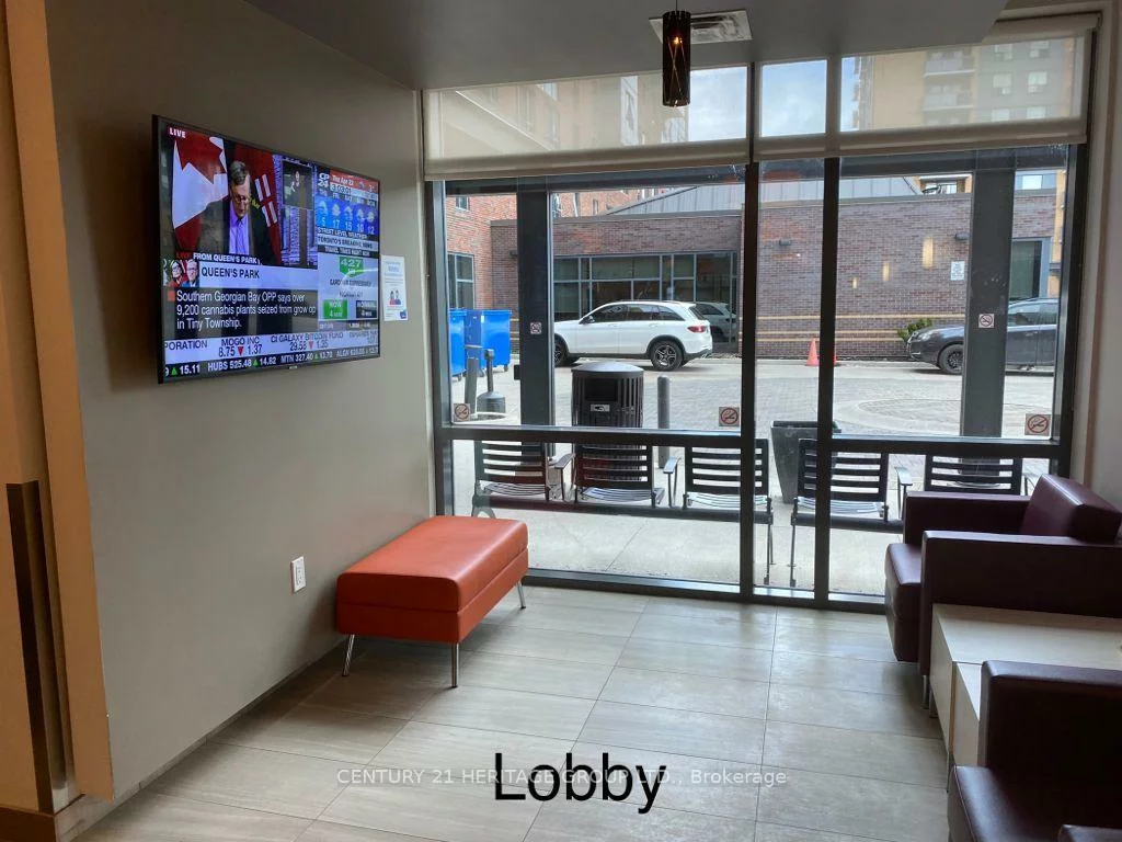 10415, Yonge, Crosby, Richmond Hill