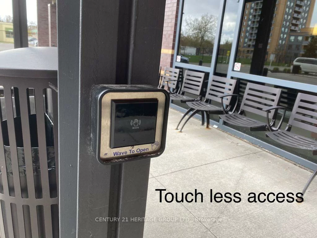 10415, Yonge, Crosby, Richmond Hill