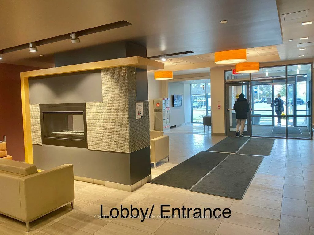 10415, Yonge, Crosby, Richmond Hill