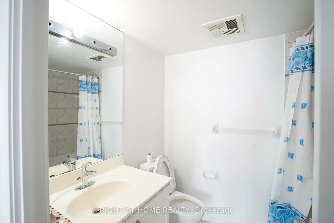 9015, Leslie, Beaver Creek Business Park, Richmond Hill