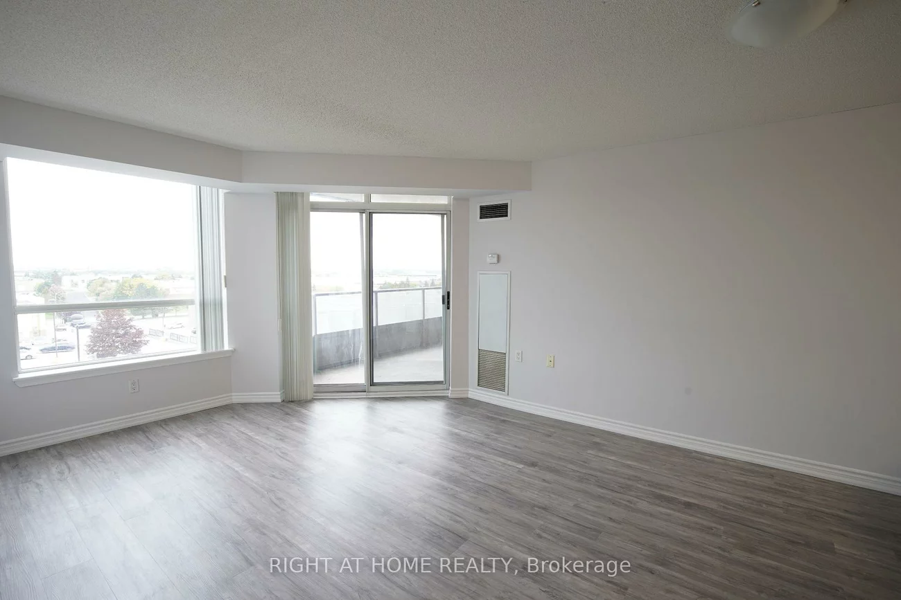 9015, Leslie, Beaver Creek Business Park, Richmond Hill