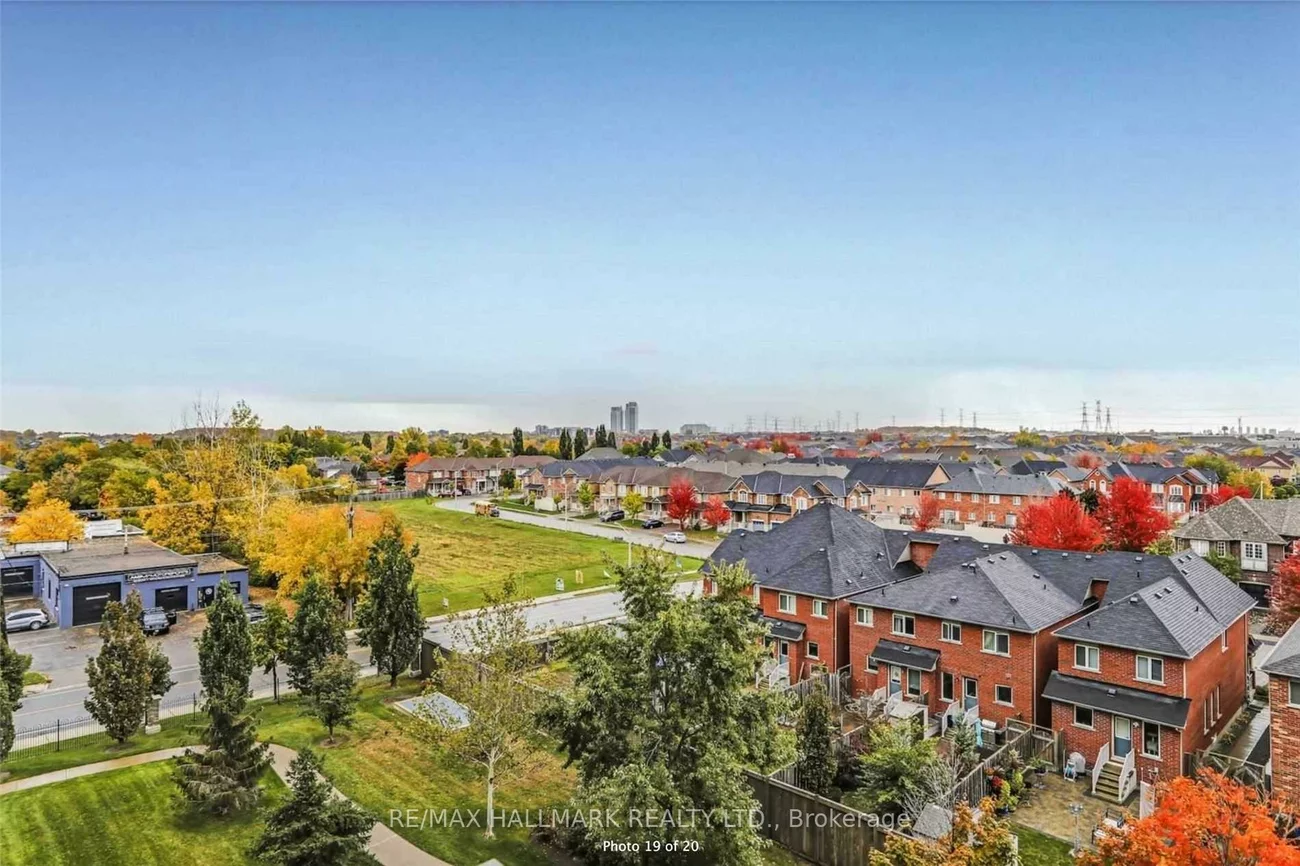 310, Red Maple, Langstaff, Richmond Hill