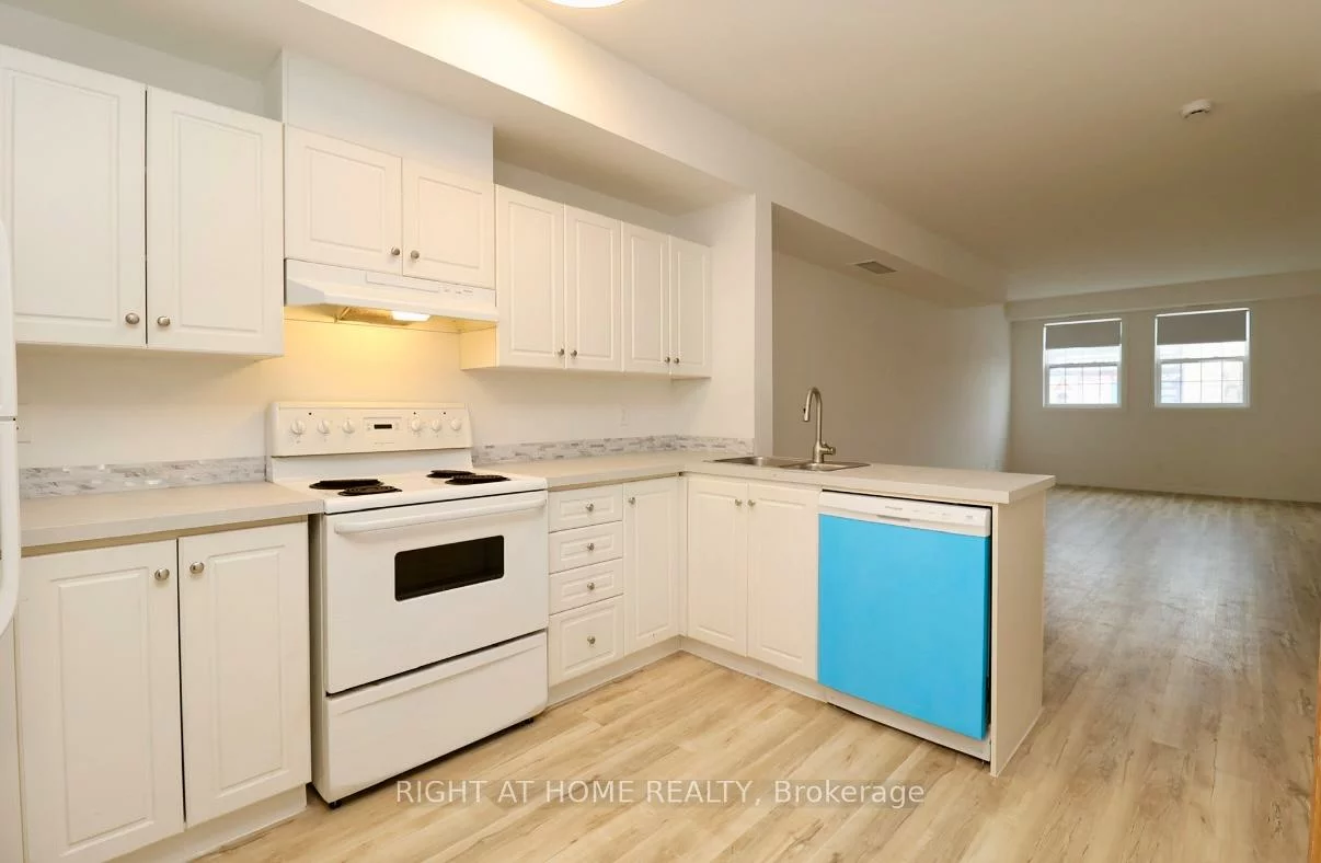 1, Centre, Crosby, Richmond Hill