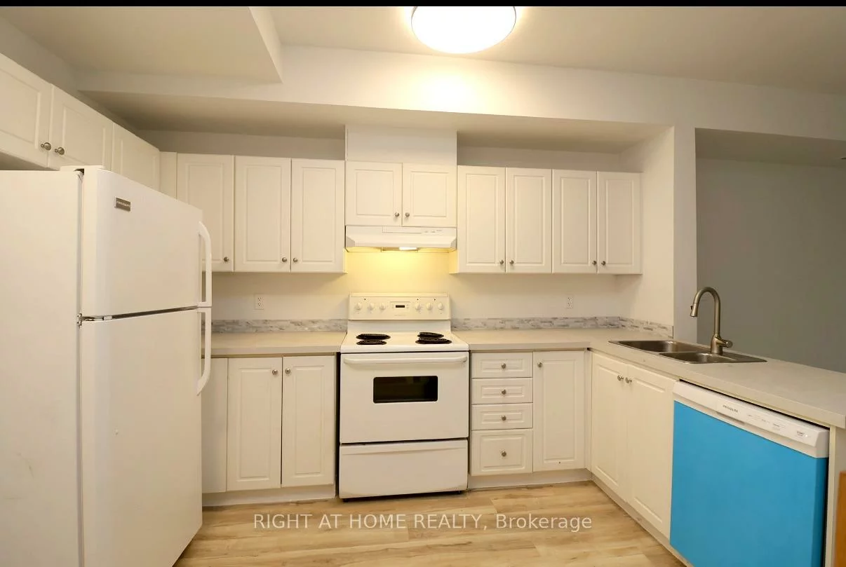 1, Centre, Crosby, Richmond Hill