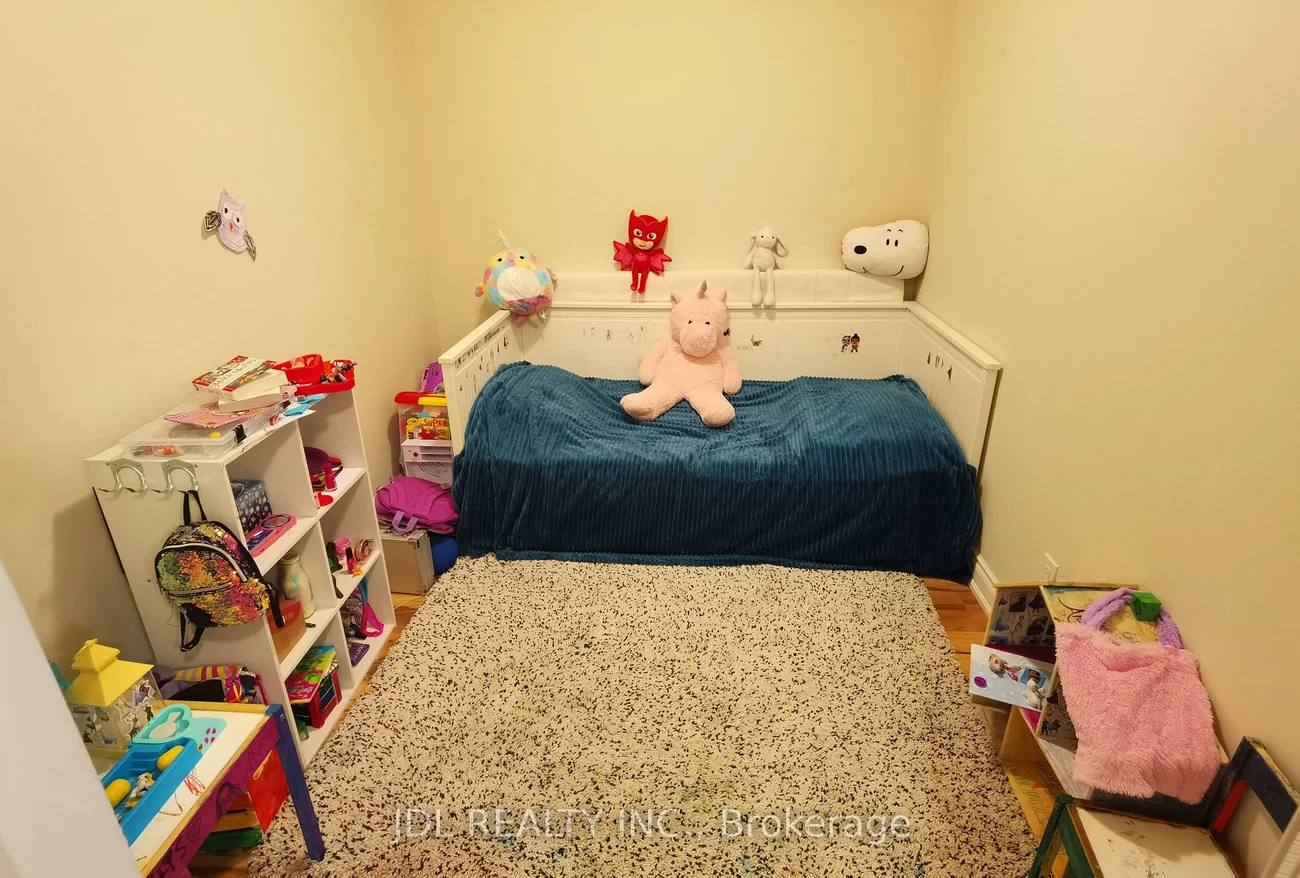 9088, Yonge, South Richvale, Richmond Hill