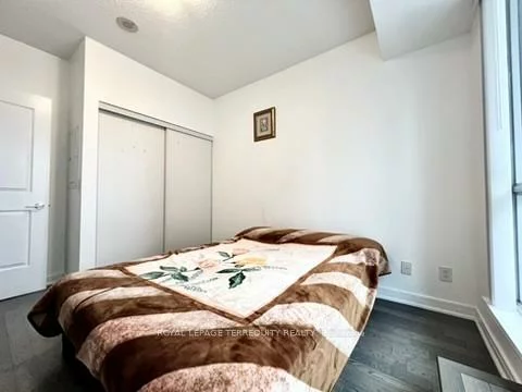 9205, Yonge, Langstaff, Richmond Hill