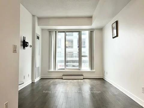 9205, Yonge, Langstaff, Richmond Hill