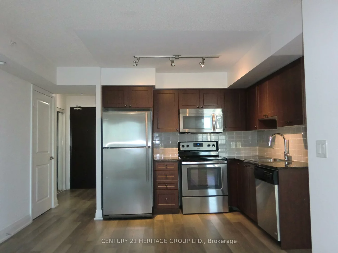 372, Highway 7, Doncrest, Richmond Hill