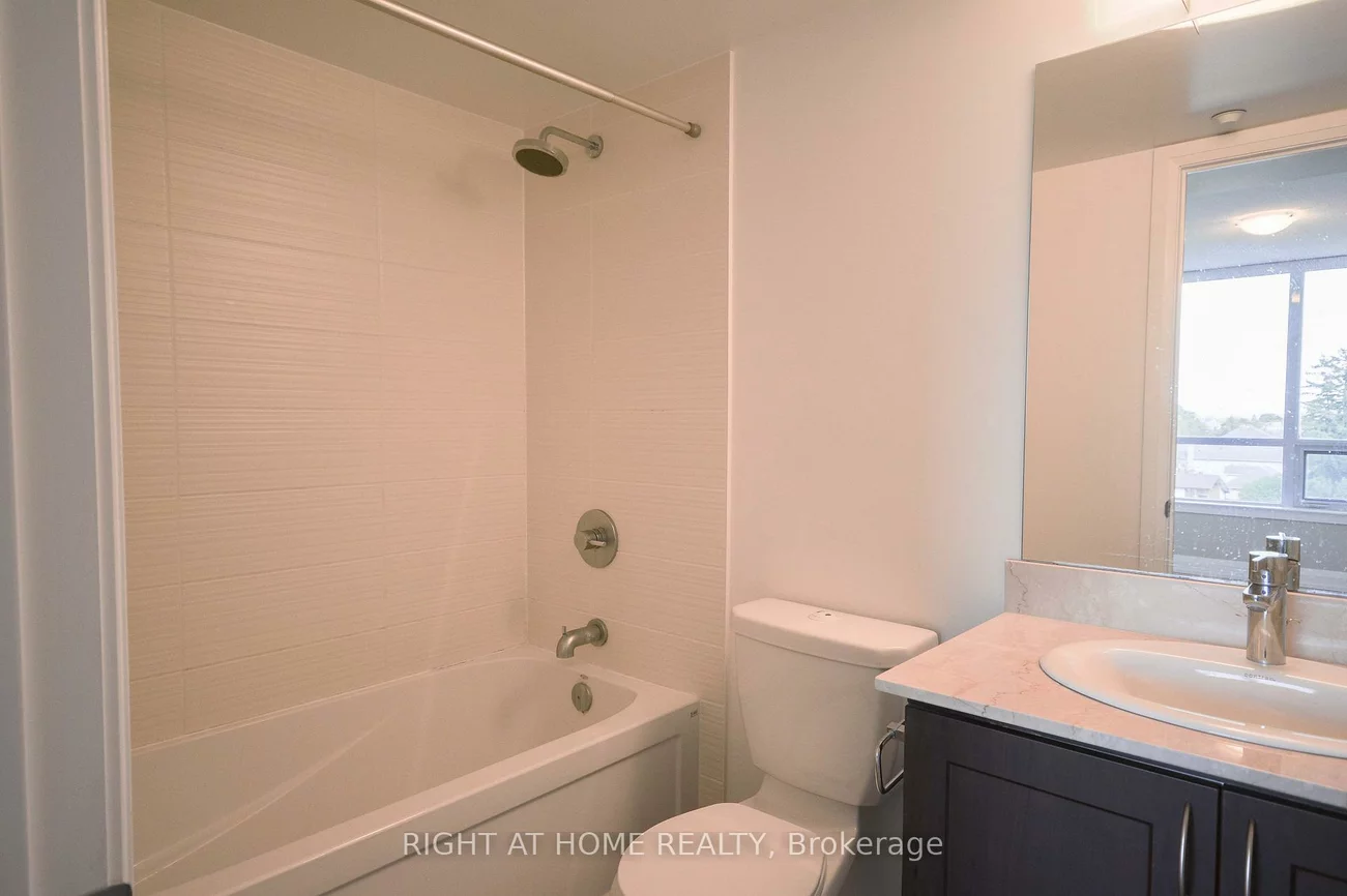 370, Highway 7, Doncrest, Richmond Hill