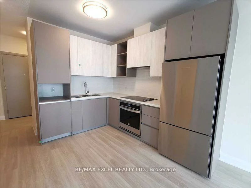 398, Highway 7, Doncrest, Richmond Hill