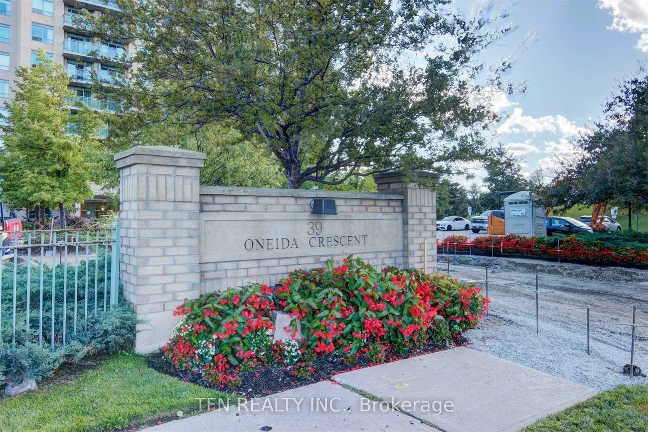 39, Oneida, Langstaff, Richmond Hill